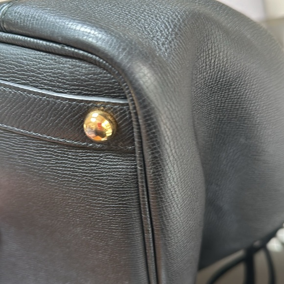 Burberry Tote Bag Large with Pouch - Picture 5 of 16